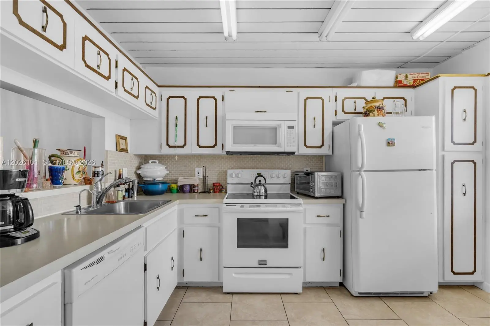 3 of 34 - 3551 Inverrary Drive #208, Lauderhill, FL