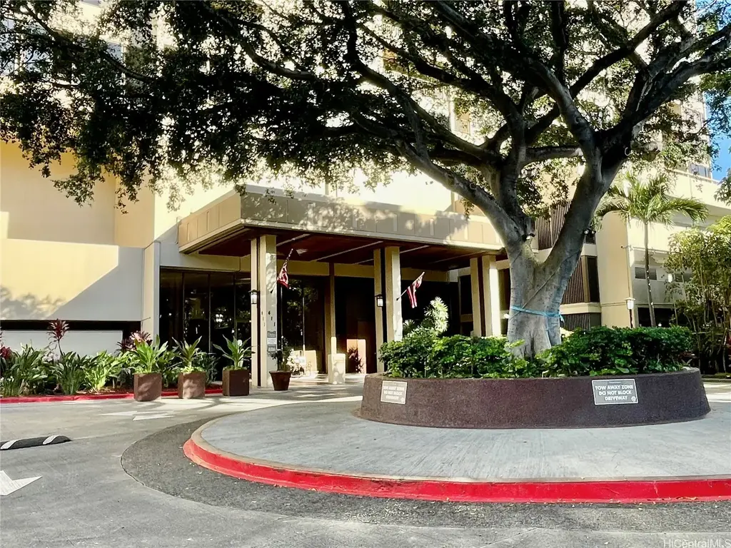 411 Hobron Lane # 3304, Honolulu