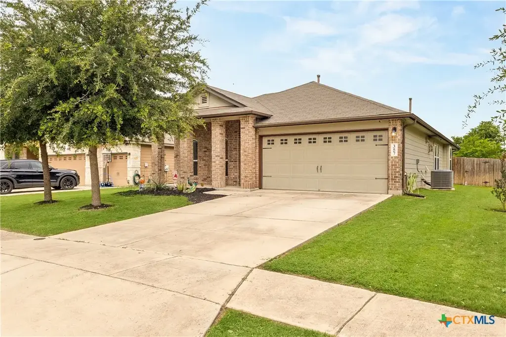 357 Creekview Way, New Braunfels