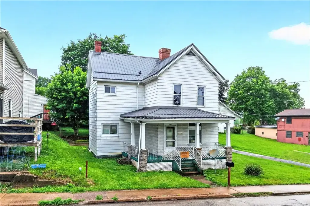 745 Wood Street, California