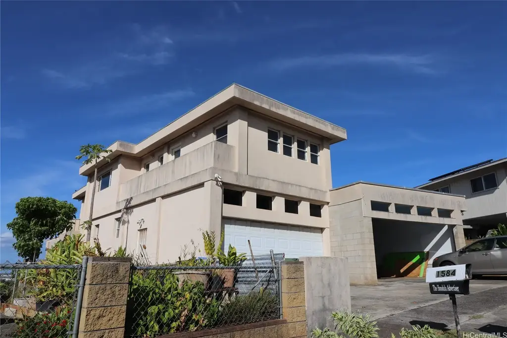 1584 Hanai Loop, Honolulu