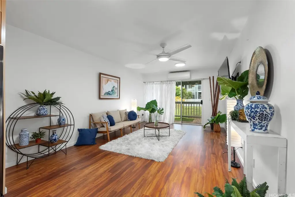 94-828 Lumiauau Street # M-203, Waipahu