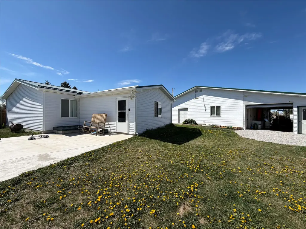 220 Columbus Avenue, Dupuyer