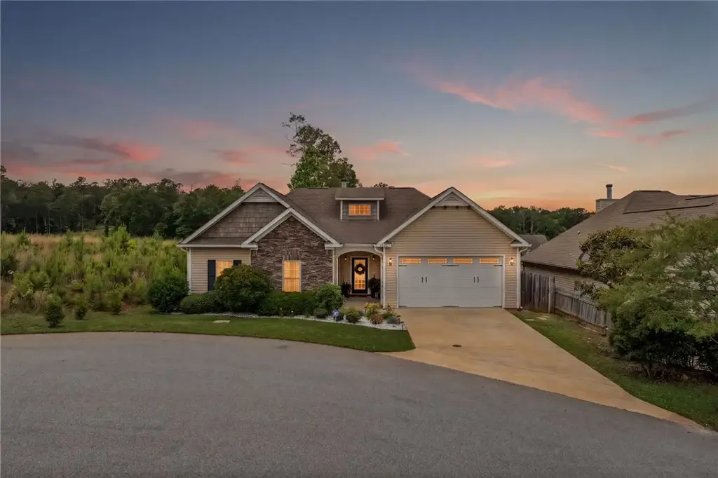 2902 Anderson Lakes Cir, Opelika