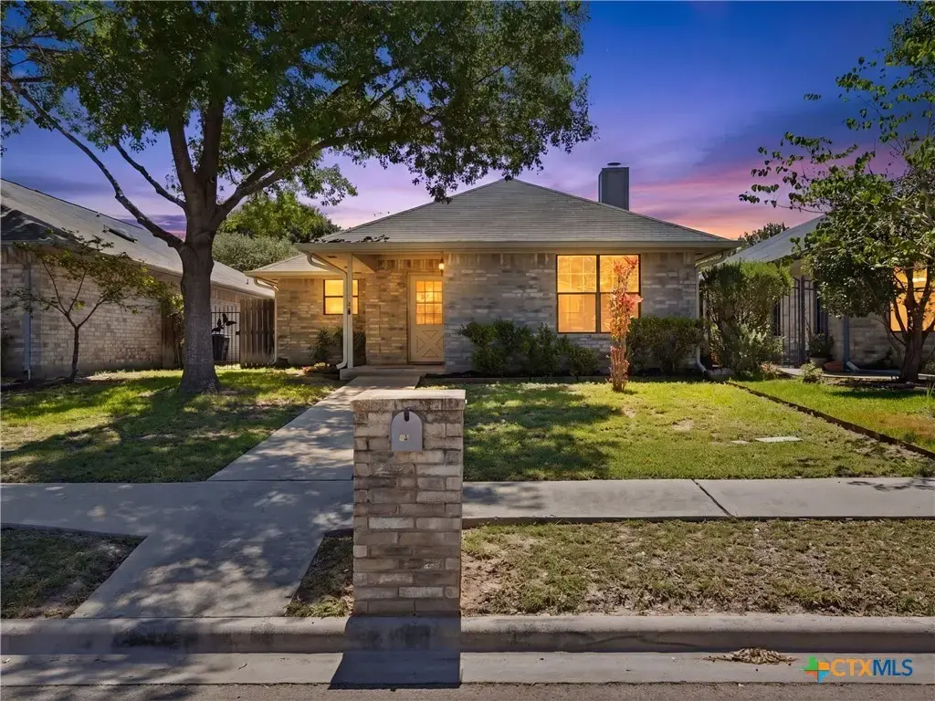 526 Riverside Drive, New Braunfels
