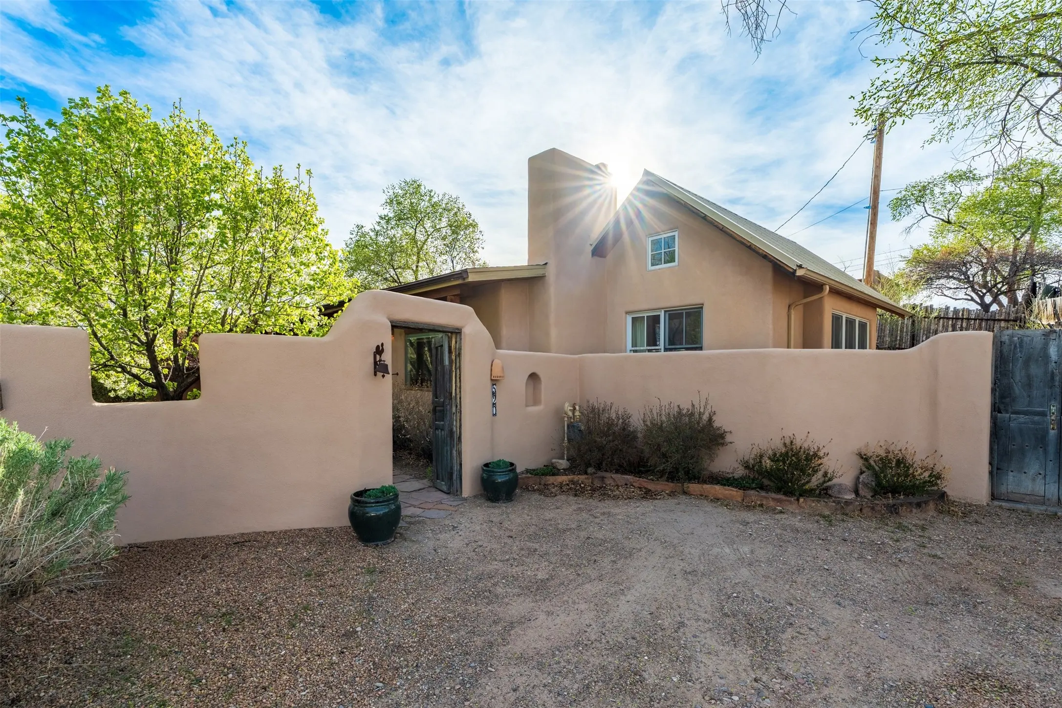 520 Gonzales Road, Santa Fe
