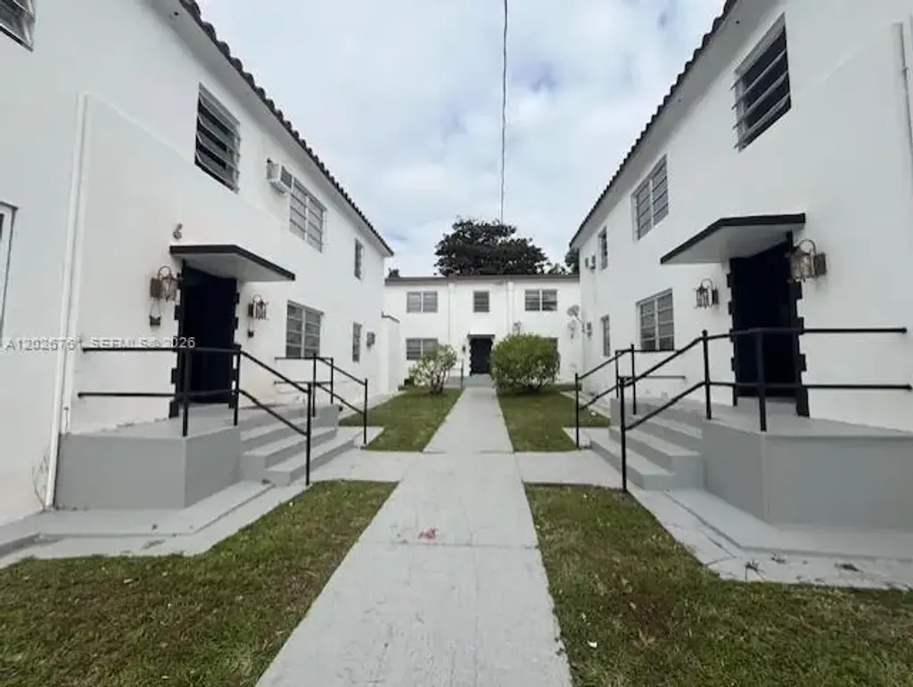 541 Sw 7th St 2, Miami