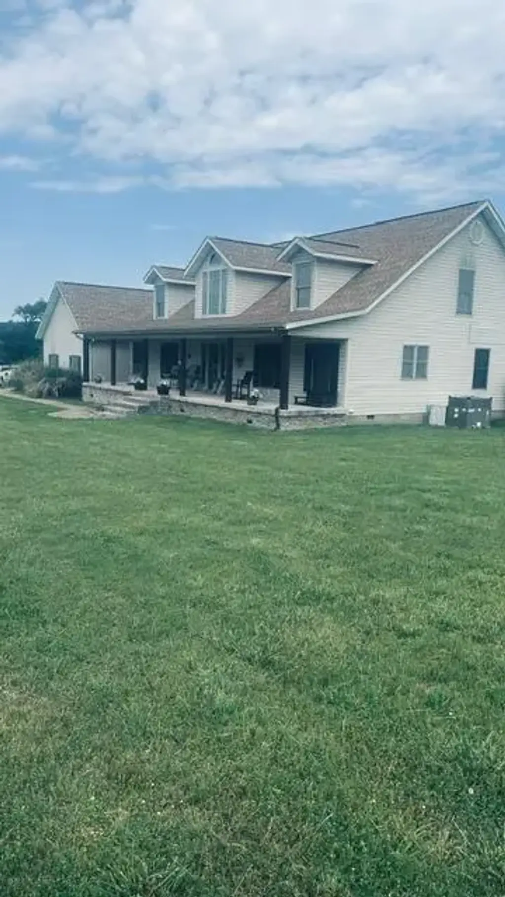 1368 Highway 12, Gentry