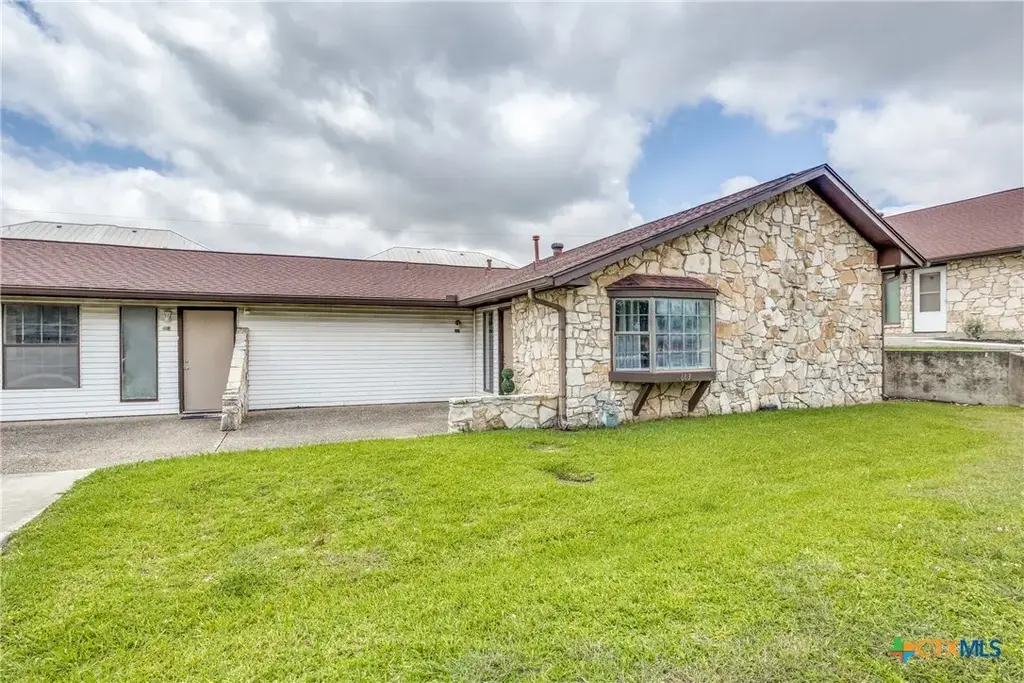 603 Oak Park Dr Drive, Boerne