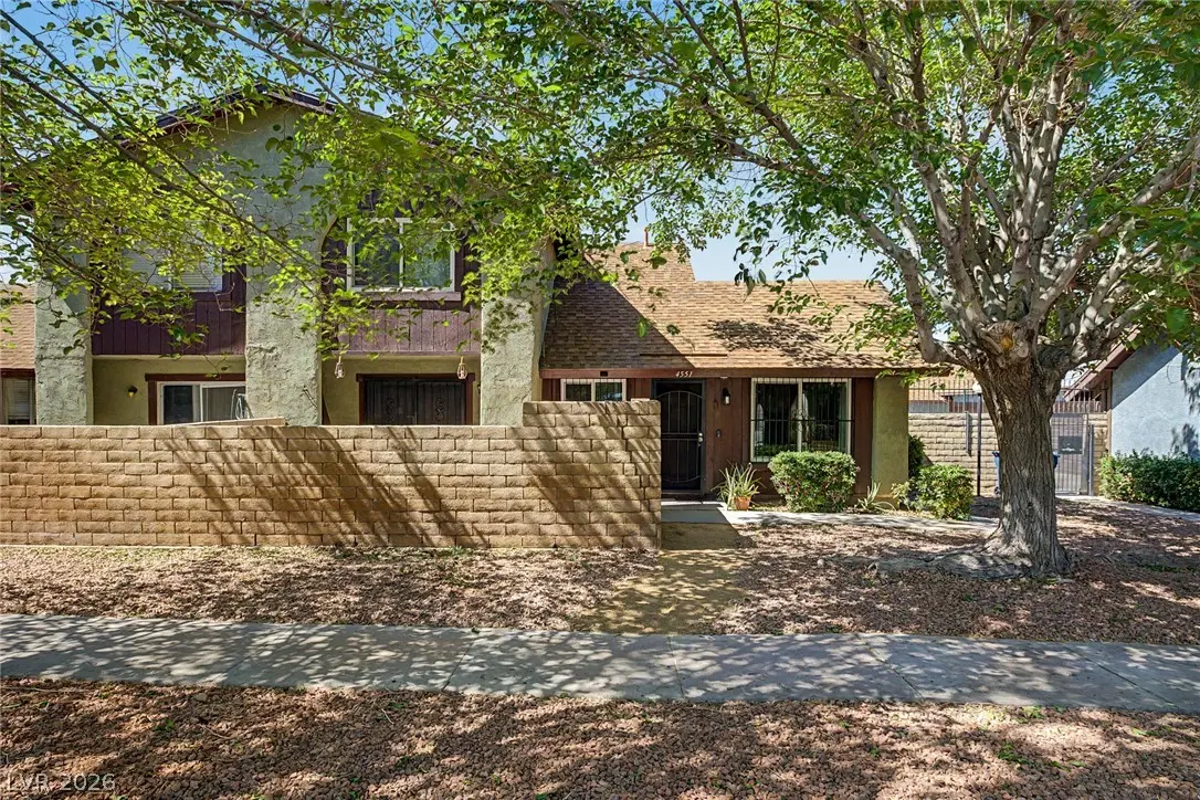 Photo of Listing #2785078