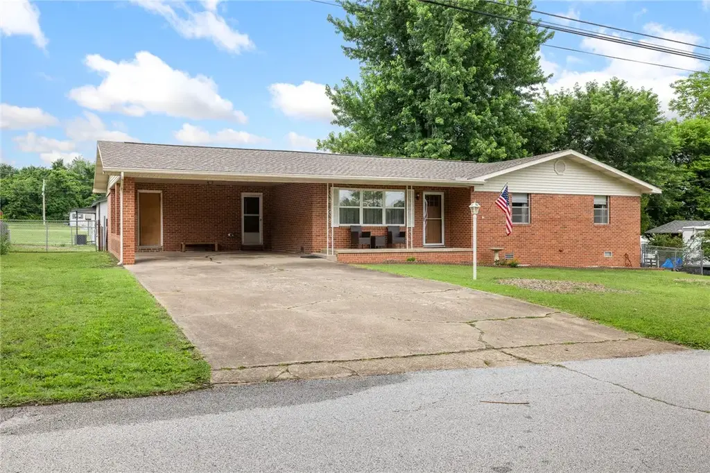 113 Russell Drive, Harrison