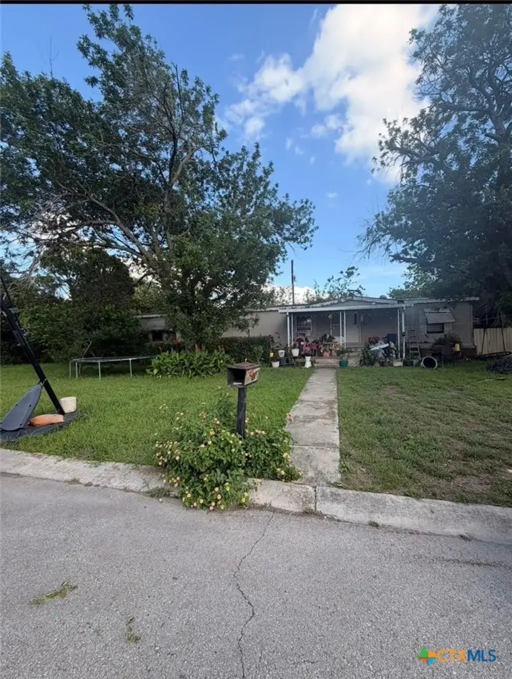 209 Melody Ln Lane, New Braunfels