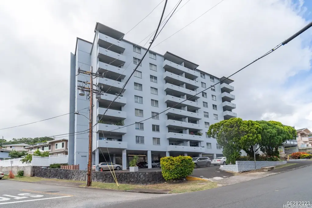 2001 Aupuni Street # 904, Honolulu
