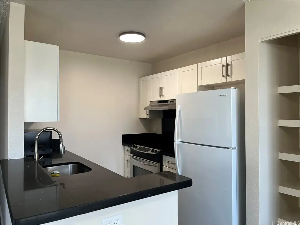 94-102 Wali Place # H101, Waipahu