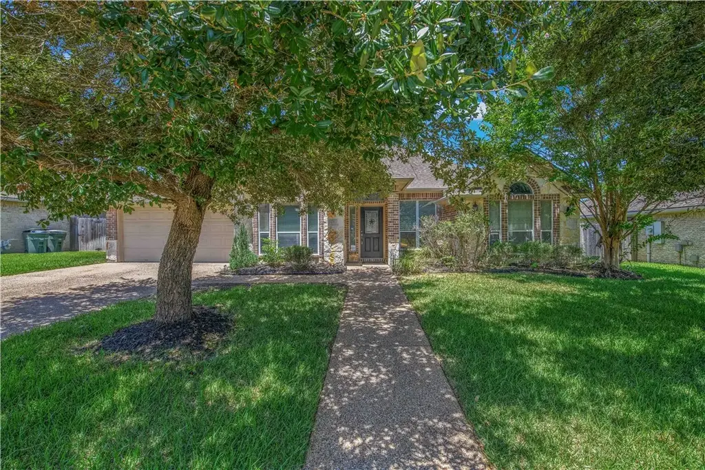 2703 Colony Glen Drive, Bryan