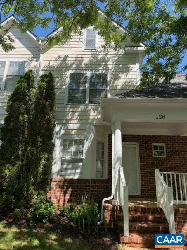 126 Old Fifth Cir, Charlottesville