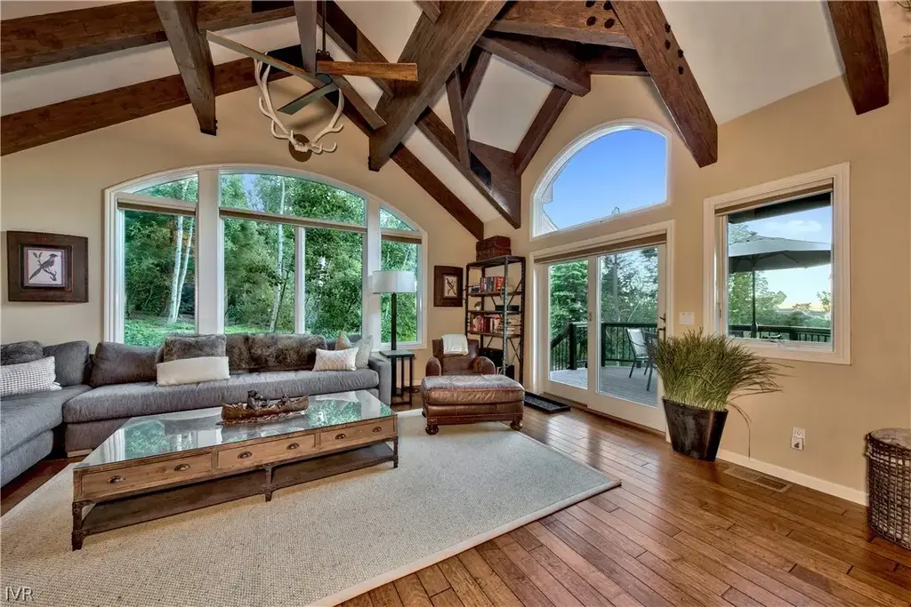 714 Champagne Rd, Incline Village