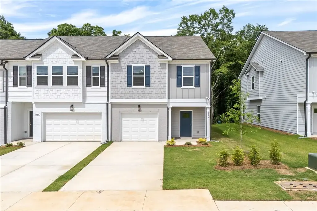 1245 Mccoy St, Opelika