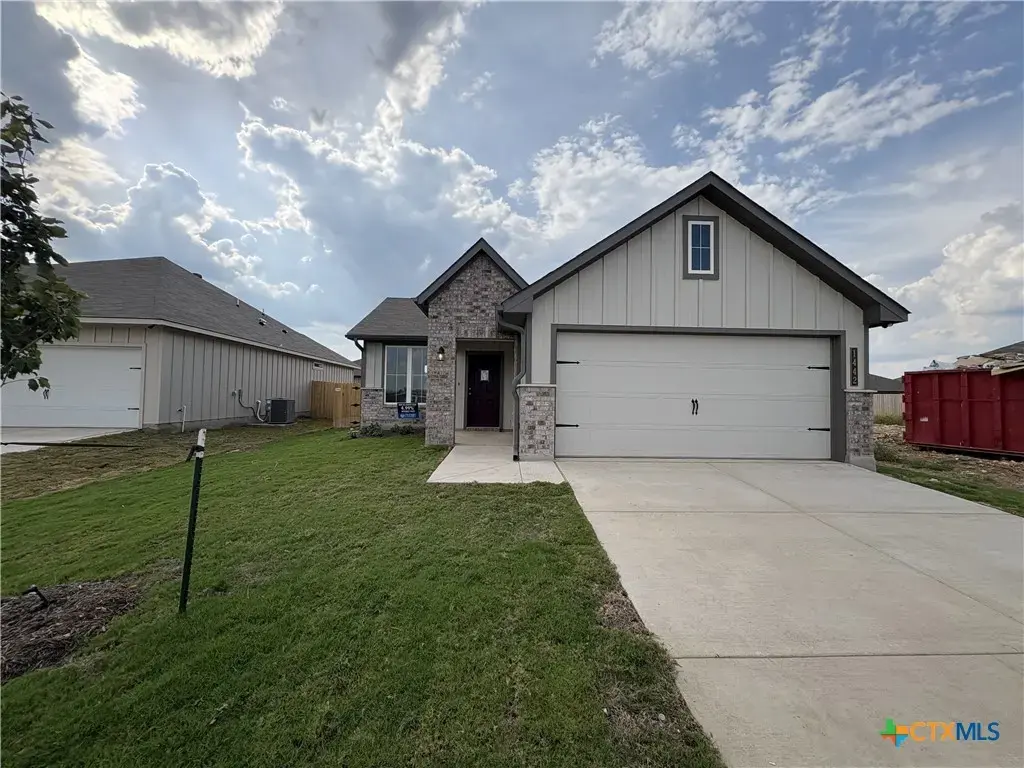 1442 Dowdy Drive, Belton