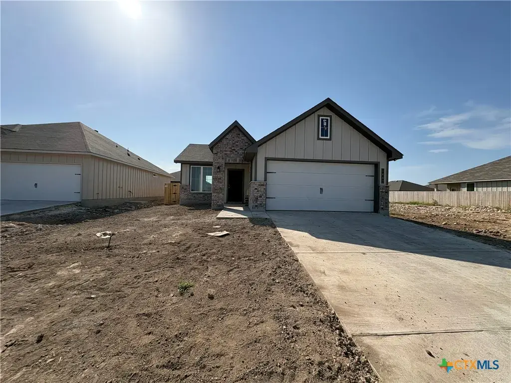 1442 Dowdy Drive, Belton