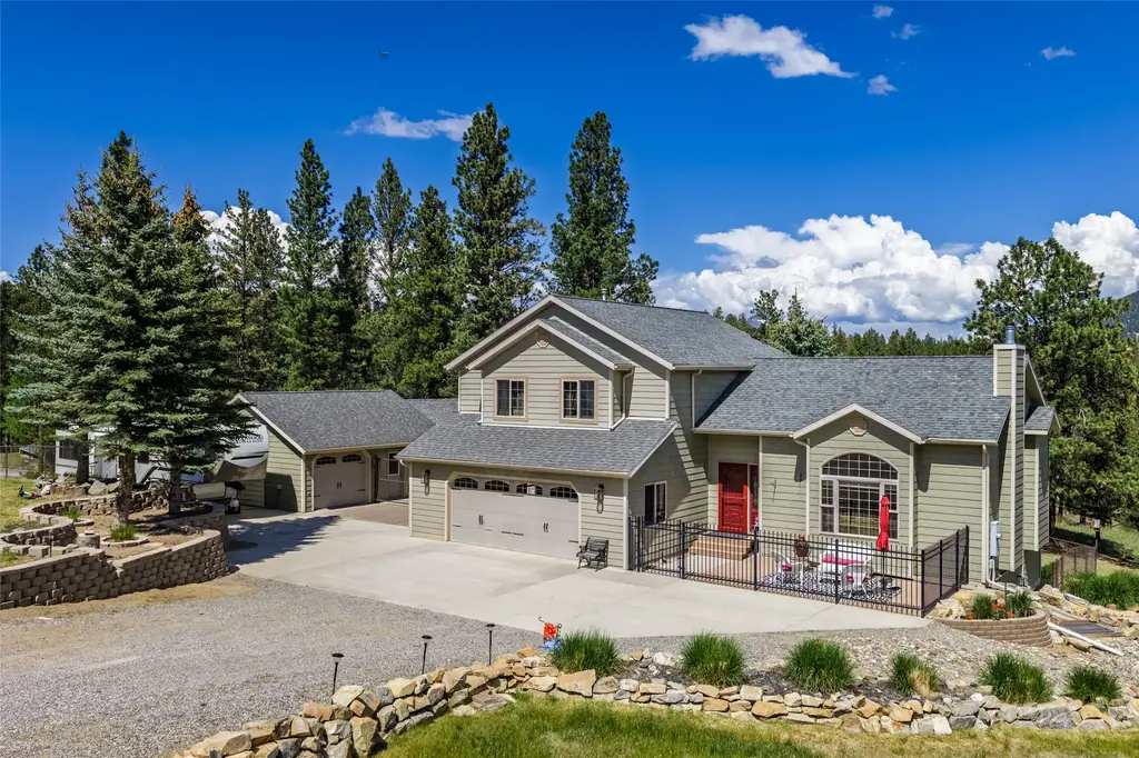 11 Hidden Valley Drive, Clancy