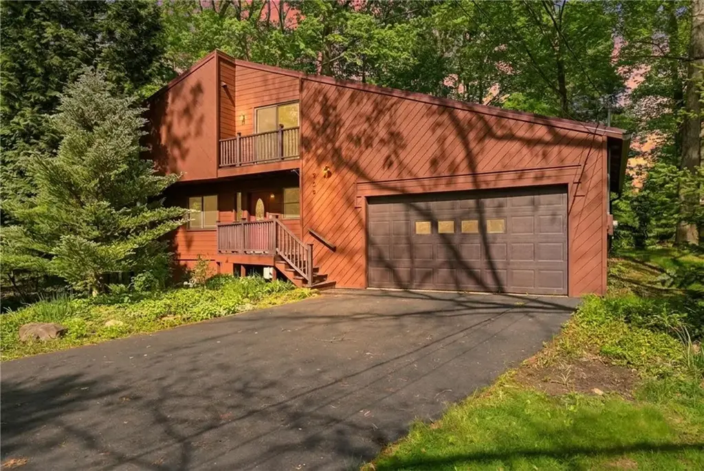 909 Apache Trail , Coolspring