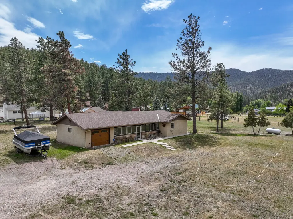 7415 Wildcat Street, Helena