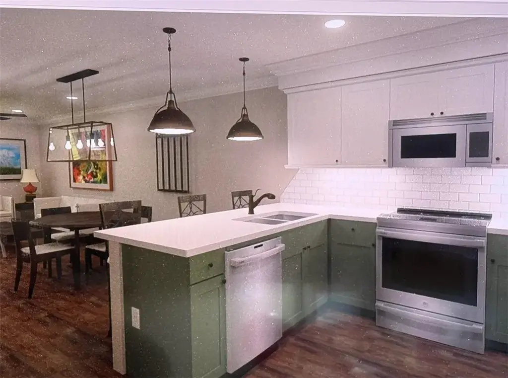 327 N Ross St 114, Auburn