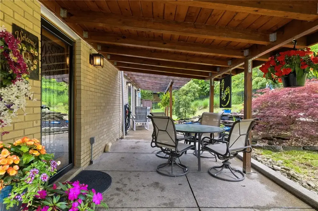 326 Arriba Way, Carrick