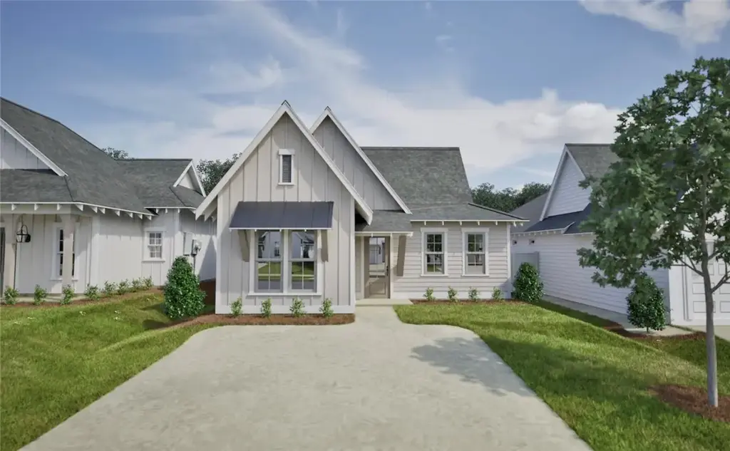 1013 Woodland Ln, Opelika