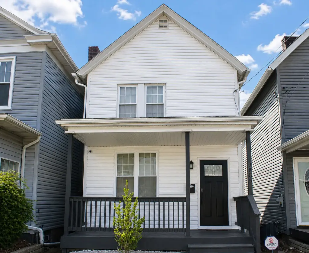 338 1/2 1st Street, Jeannette