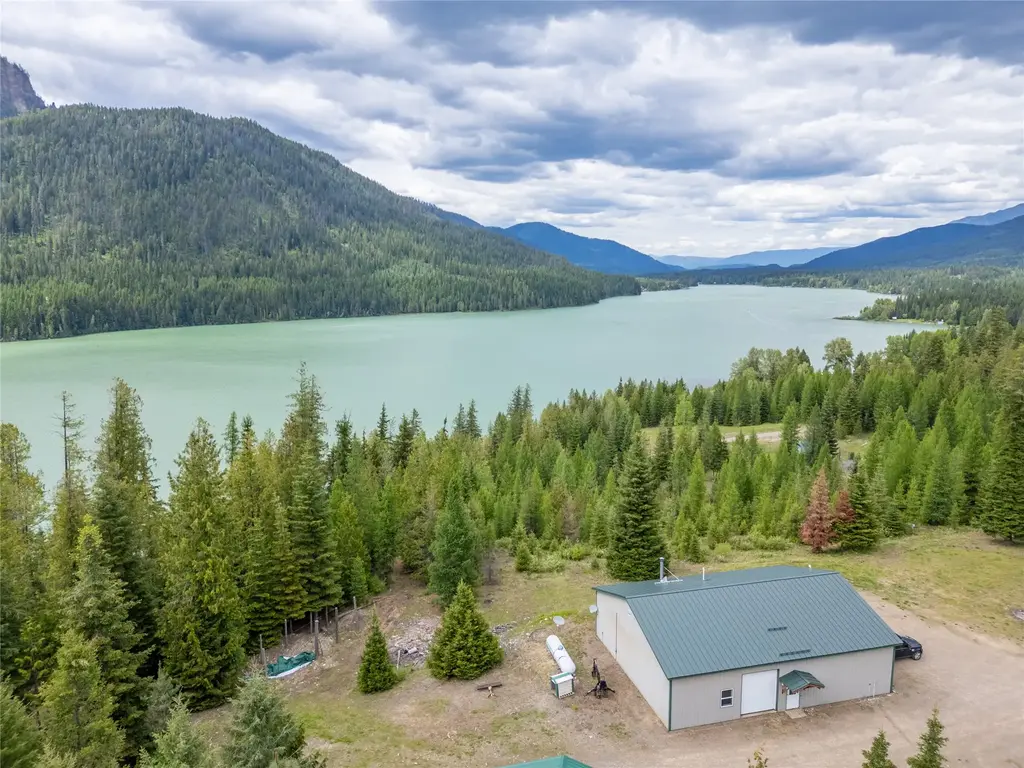 17734 Bull Lake Road, Troy