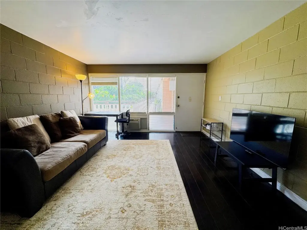 1427 Alexander Street # 208, Honolulu