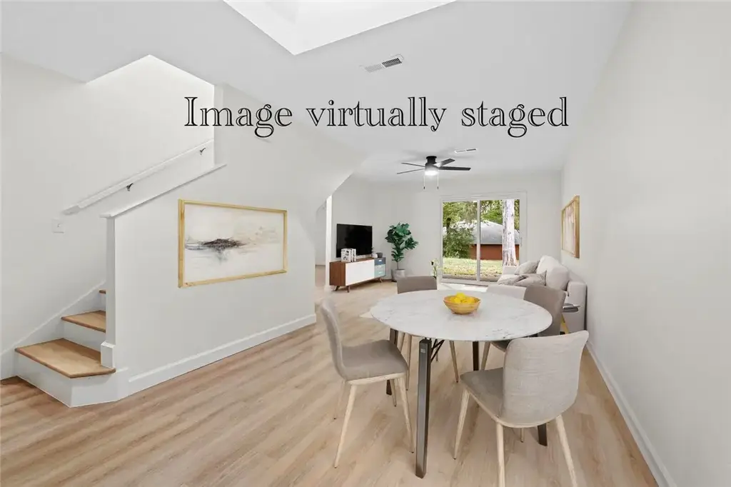 2066 N Kantz Lane, Fayetteville