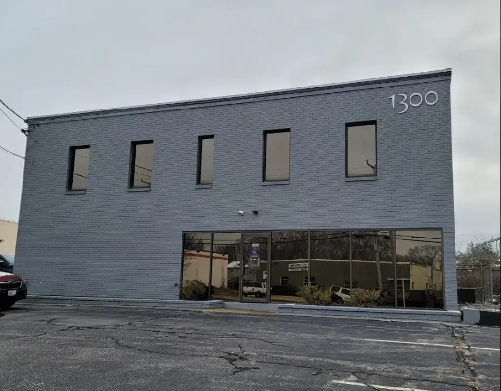 1300 Jefferson Blvd, Warwick