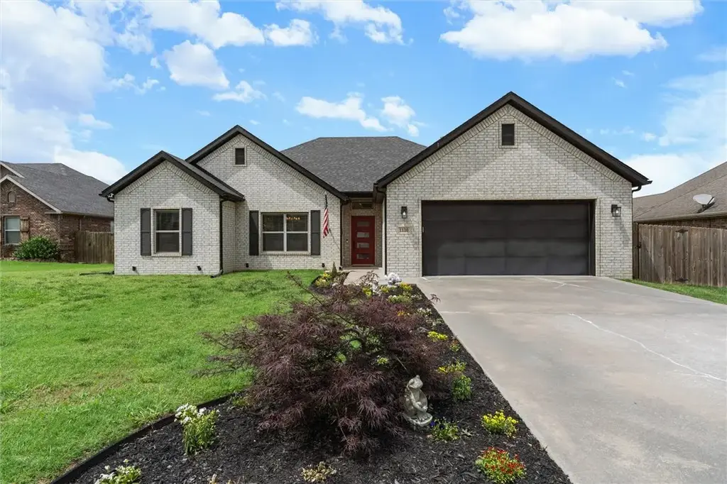 1130 Musket Street, Prairie Grove