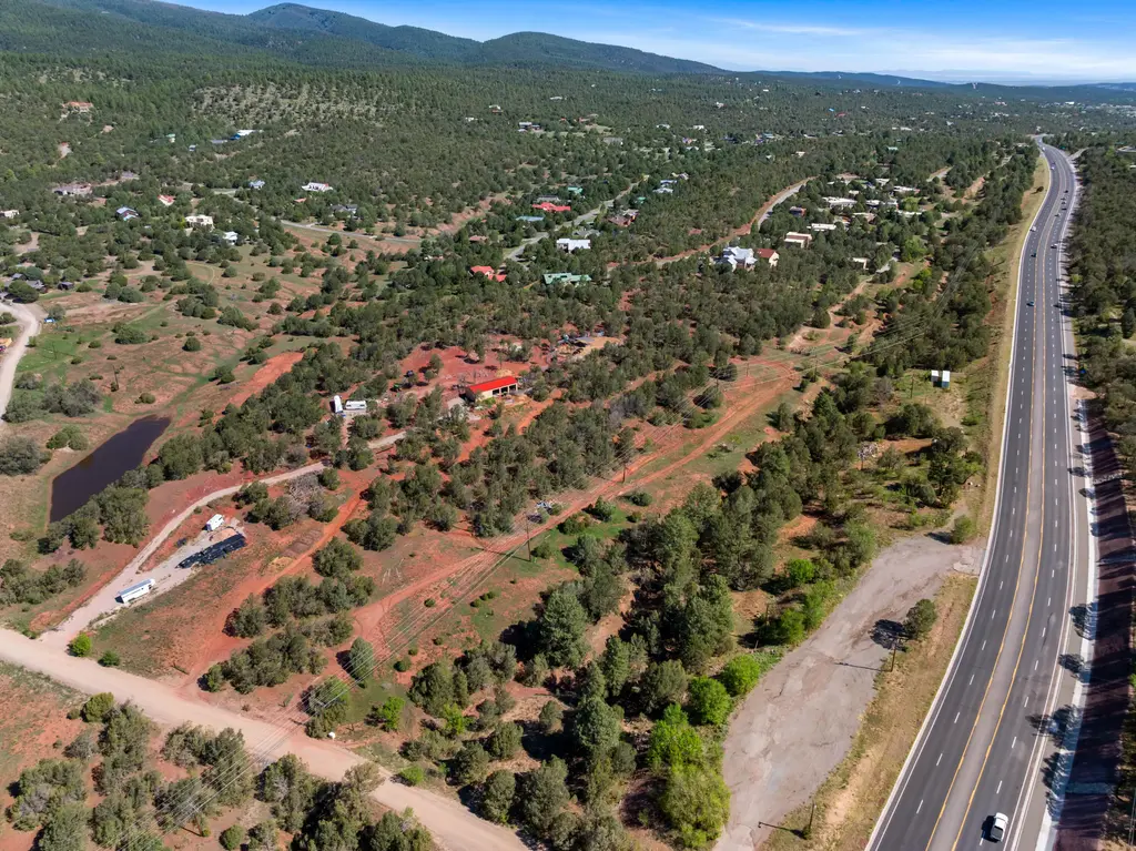 2-b Snowline Road, Cedar Crest