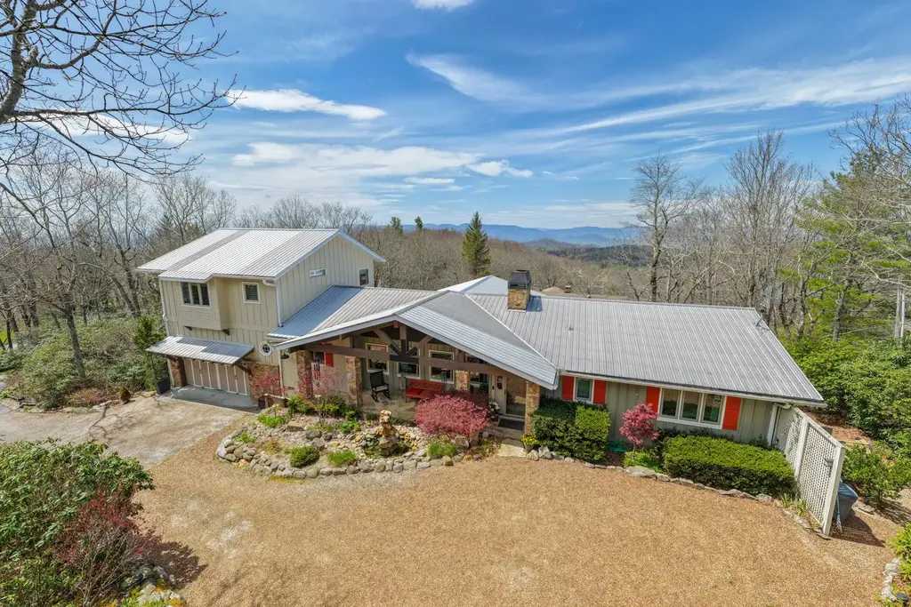 38 Rock Hill Road, Highlands