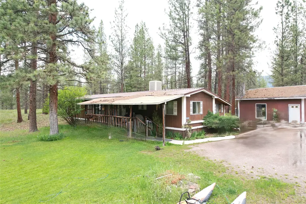 28273 Blixit Creek Road, Bonner