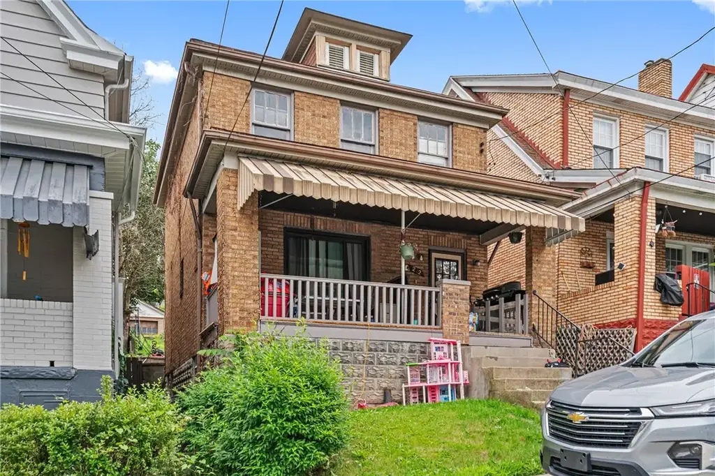 222 Poplargrove Street , Carrick