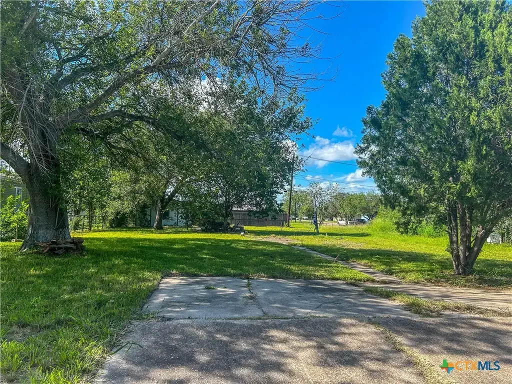 3112 E Rio Grande, Victoria