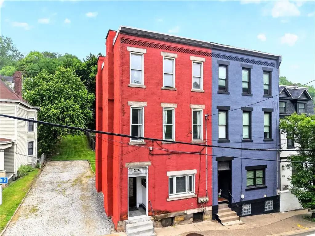 520 Main Street , West End
