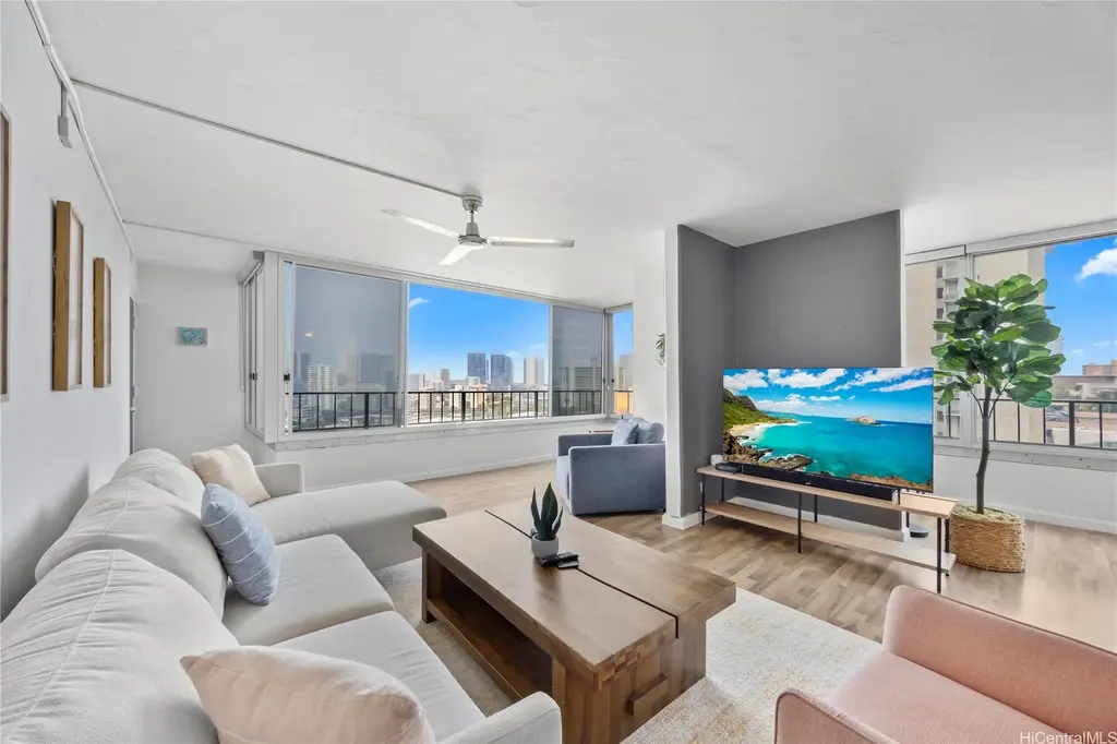 (unit #5a) 1025 Wilder Avenue, Honolulu