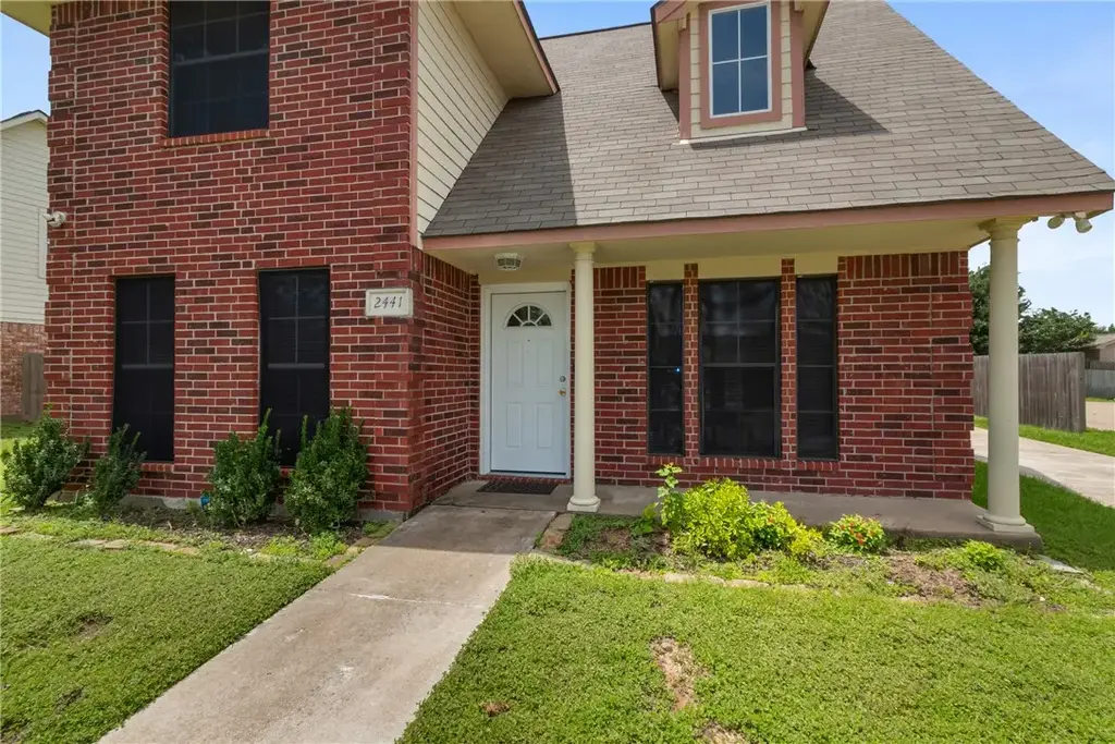 2441 Pintail Loop, College Station