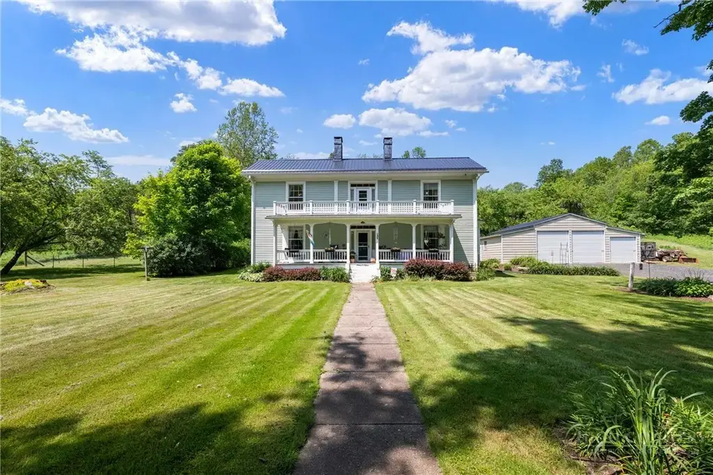 16215 N North Carolina Highway 194, Lansing