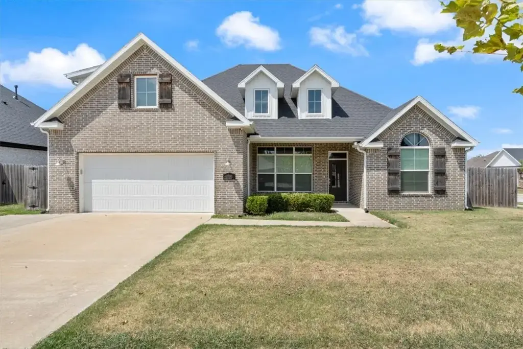 5769 W Cane Hill Drive, Fayetteville