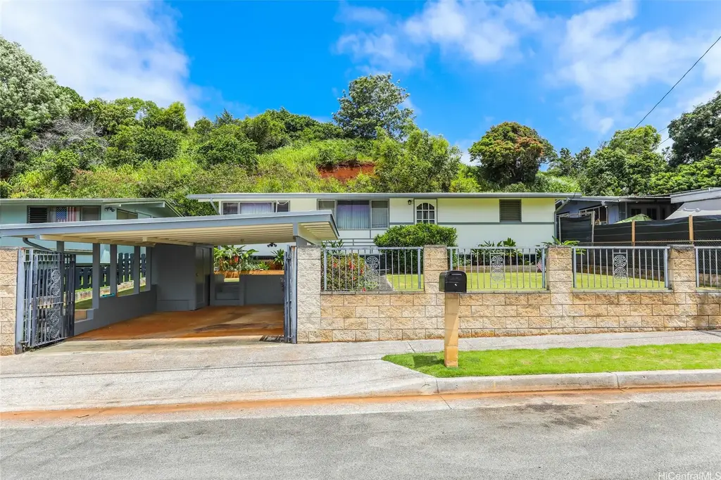 95-202 Wailawa Street, Mililani