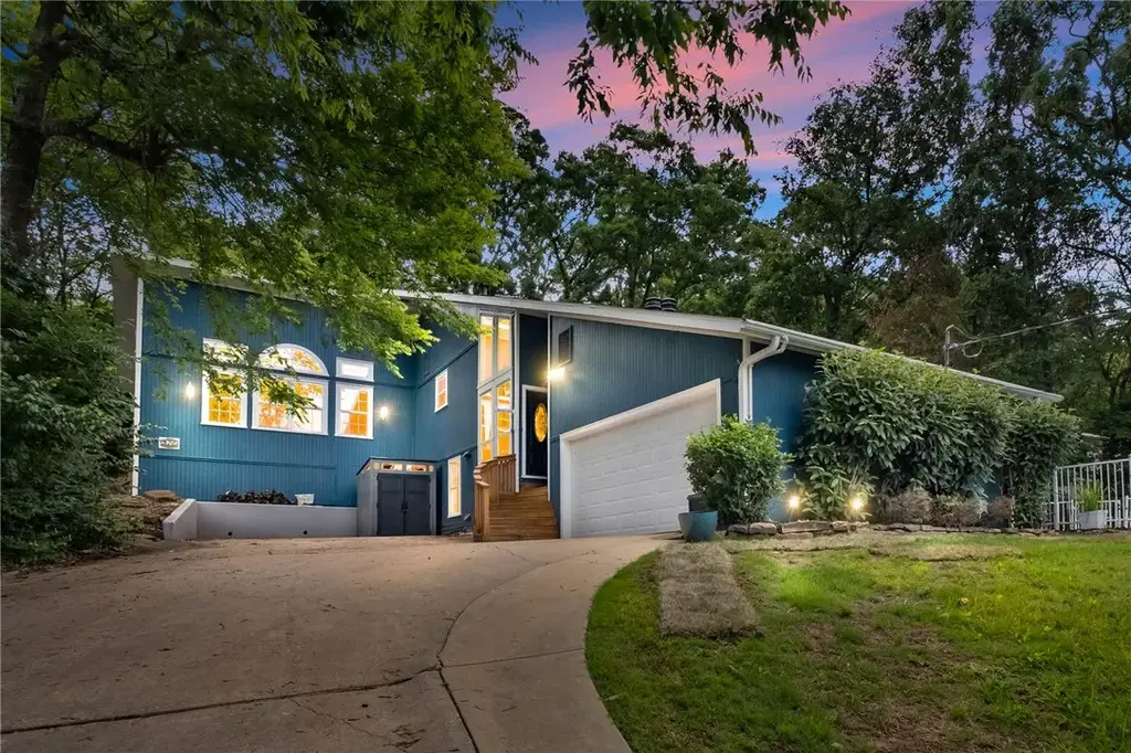 2482 N Jimmie Avenue, Fayetteville