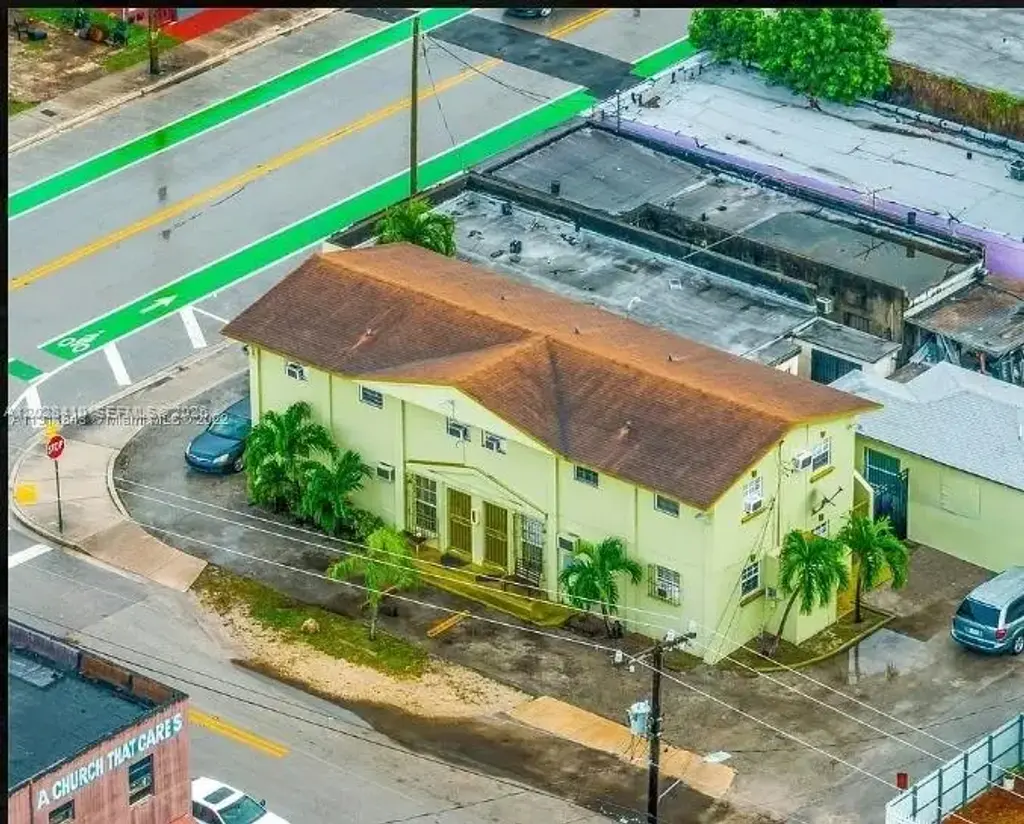 1500 Nw 69th Ter, Miami