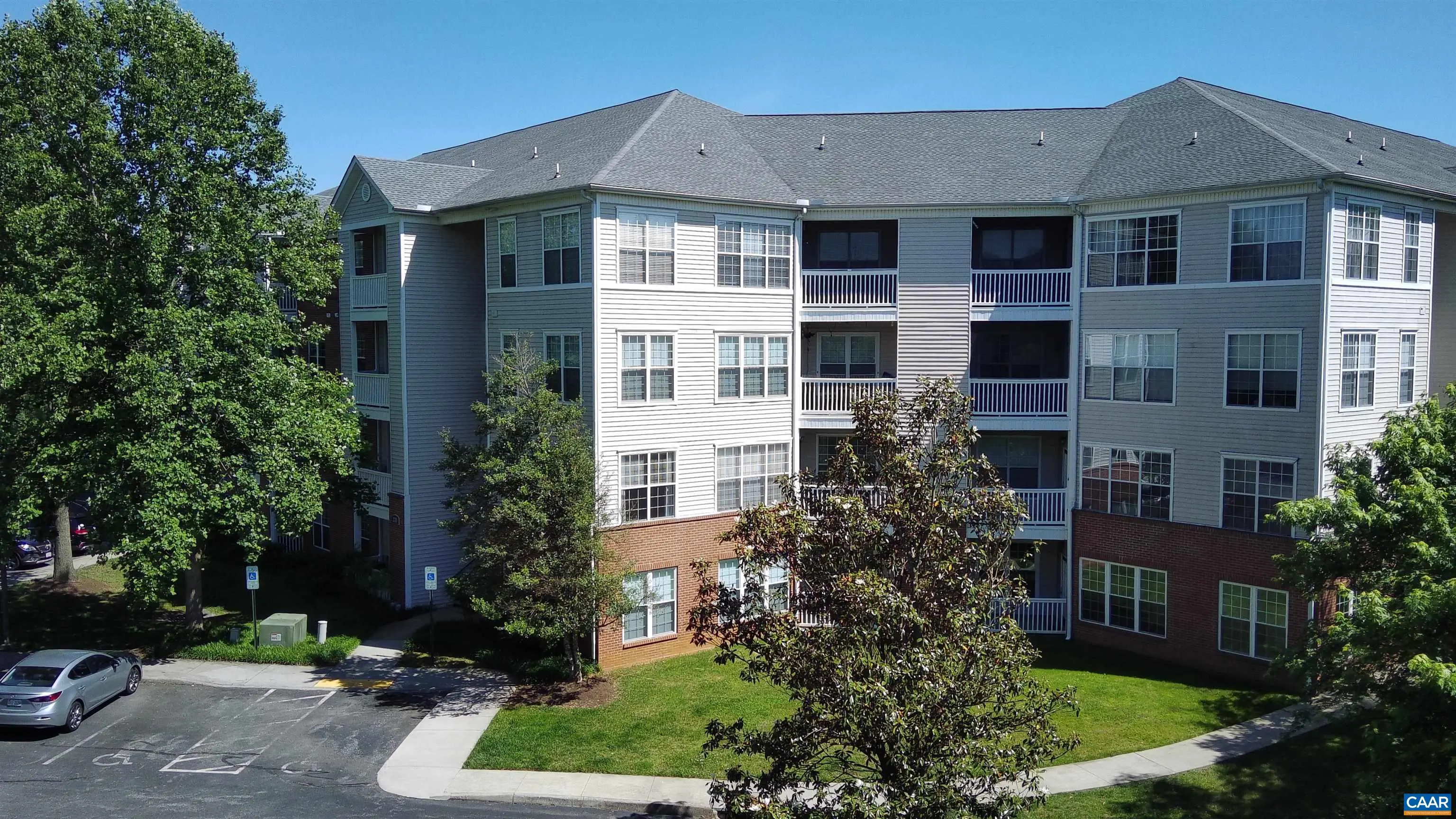 270 Riverbend Dr 1f, Charlottesville